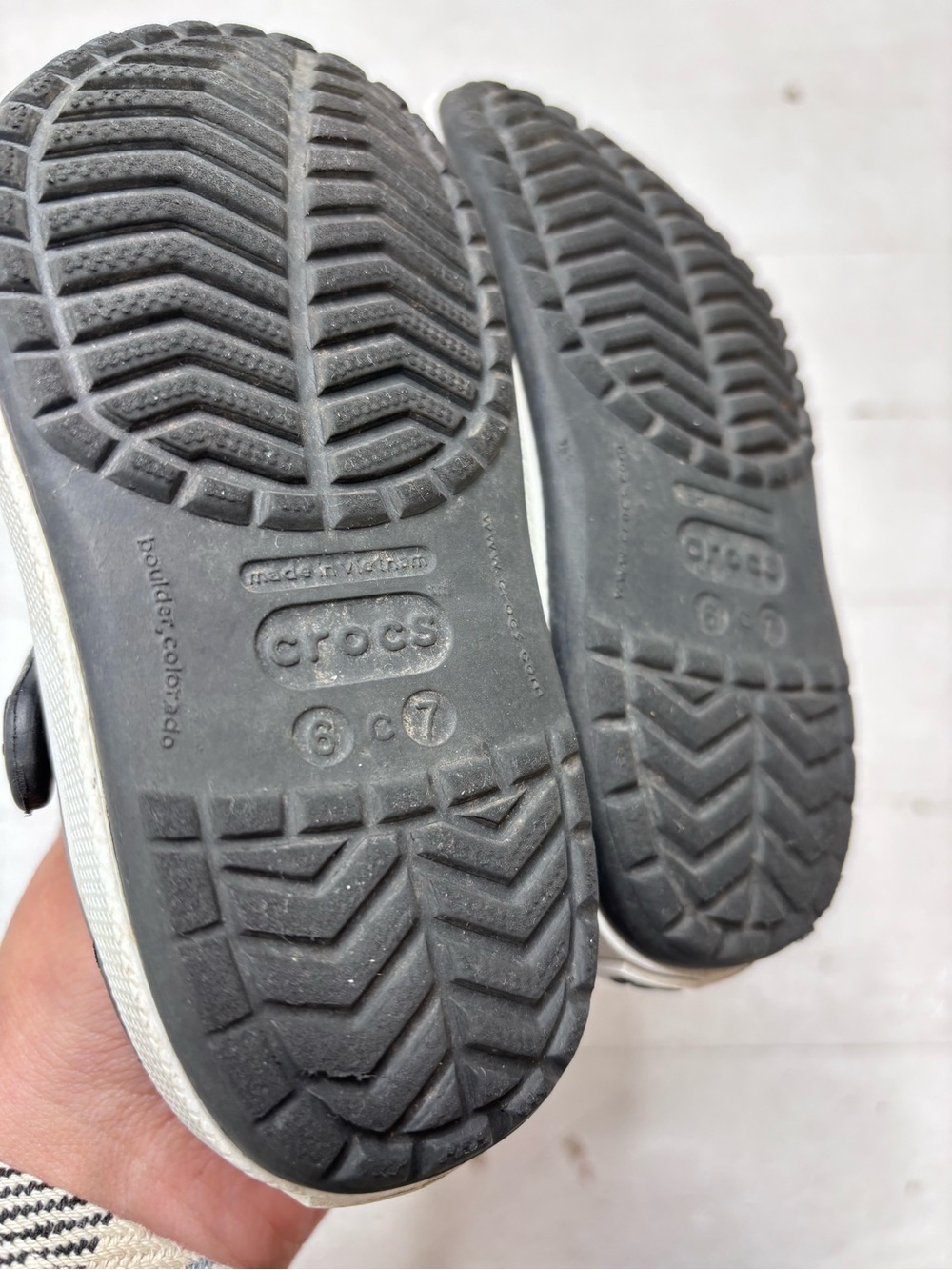 Crocs Crocband Navy White Clogs Waterproof Slip On Size 6-7 Toddler - Picture 10 of 10
